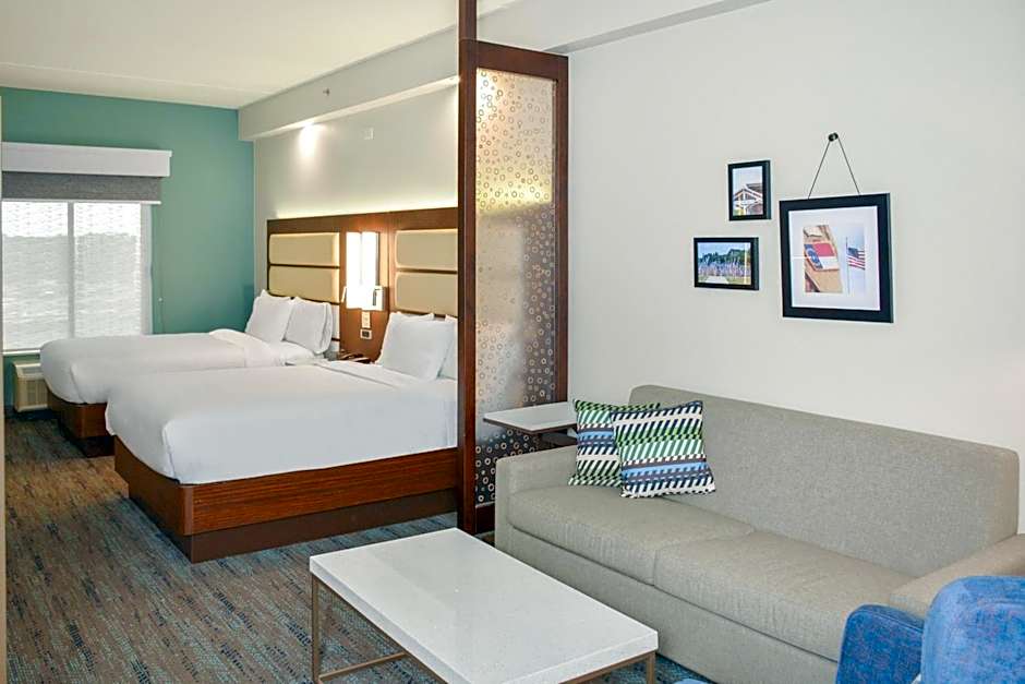 Four Points by Sheraton Fayetteville Fort Liberty