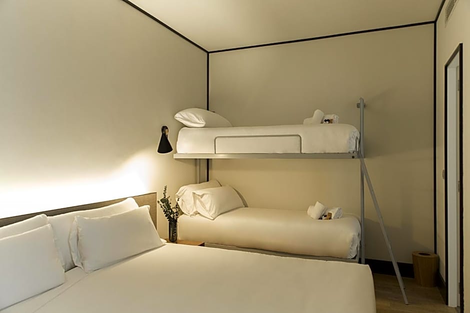 Photo 1 of 6 of Quadruple Room (4 Adults)