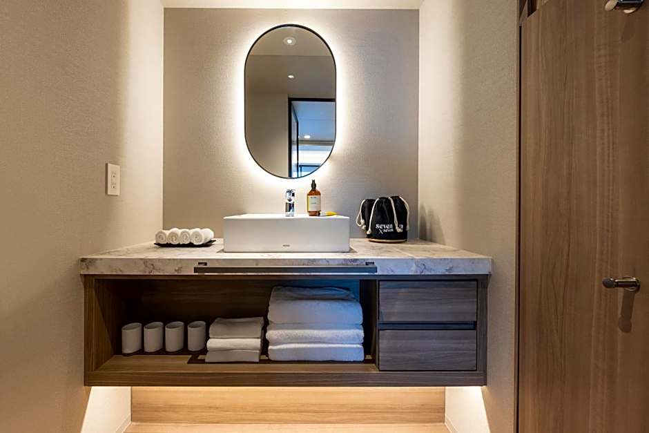 seven x seven Itoshima