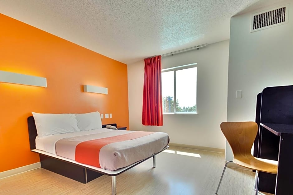 Motel 6 Dallas - Lewisville