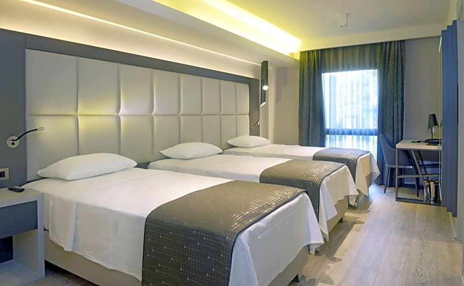 Photo 1 of 10 of Standard Triple Room
