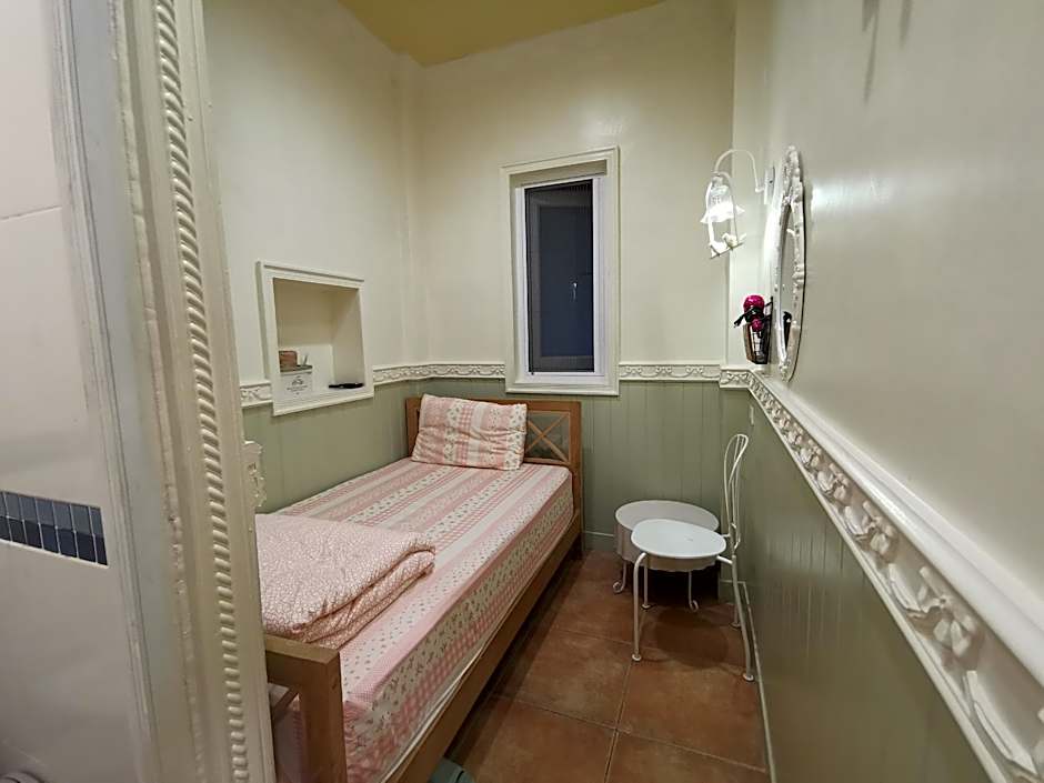 Photo 1 of 5 of Single Room - Cozy