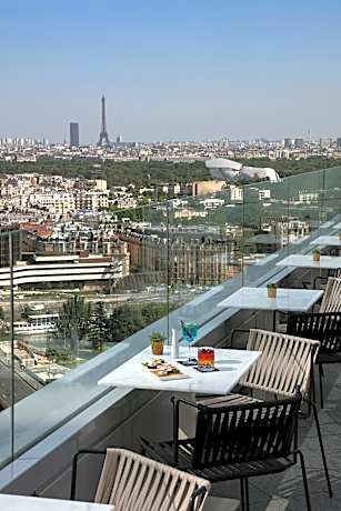 Melia Paris La Defense