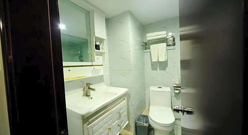 Junshan Hotel