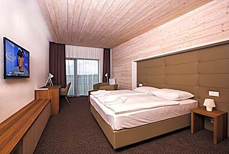 Junior Suite with Balcony