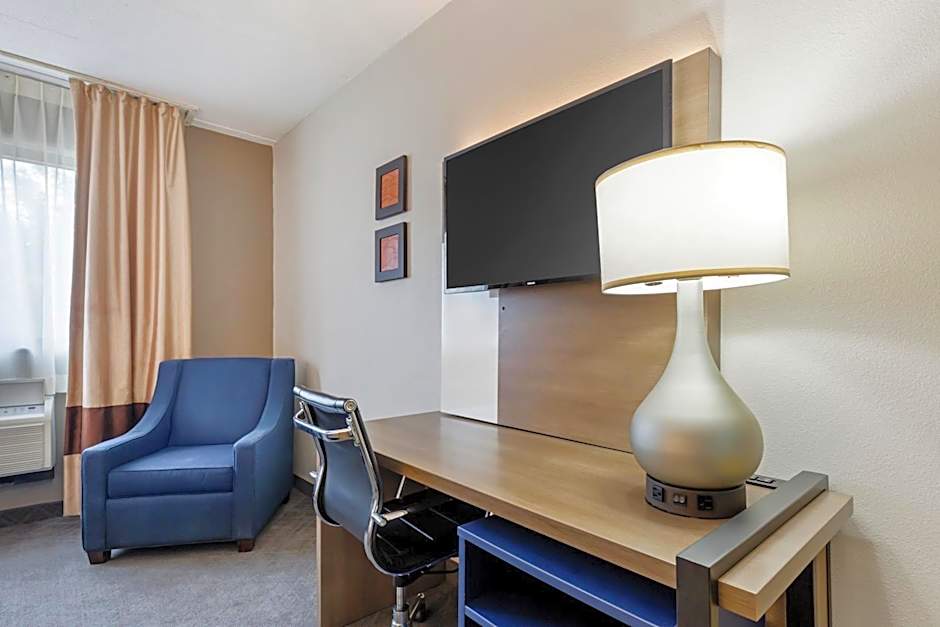 Comfort Inn Herndon-Reston
