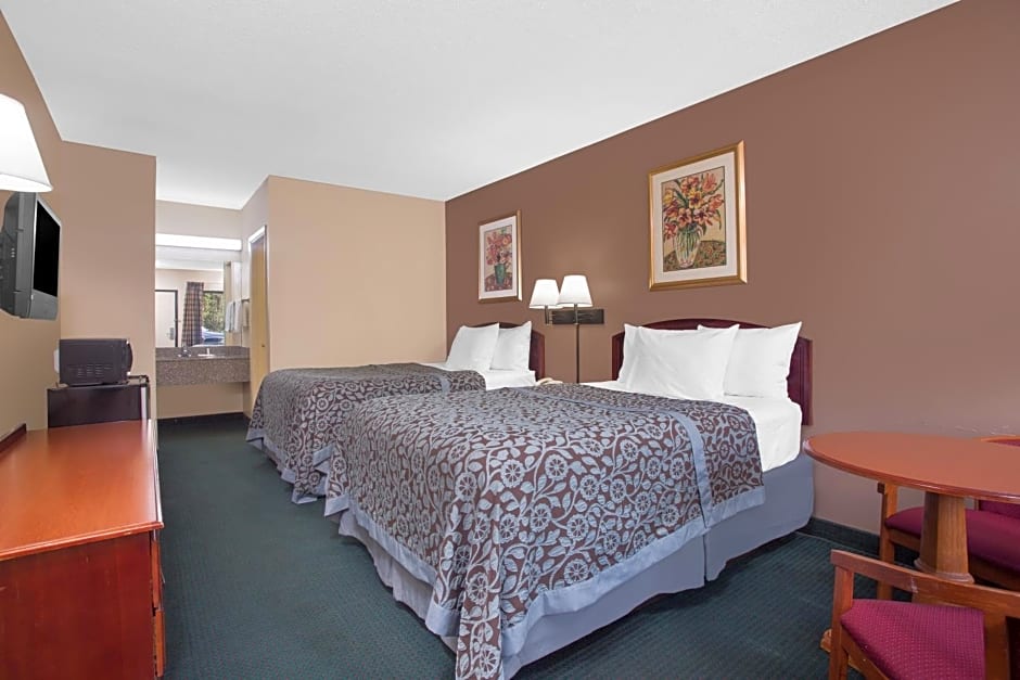 Days Inn by Wyndham Dublin GA