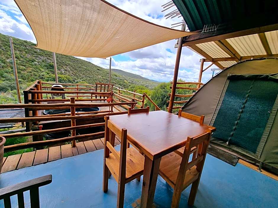 Protea Lodge - Glamping in the Karoo