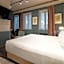 The Glam Boutique Hotel & Apt