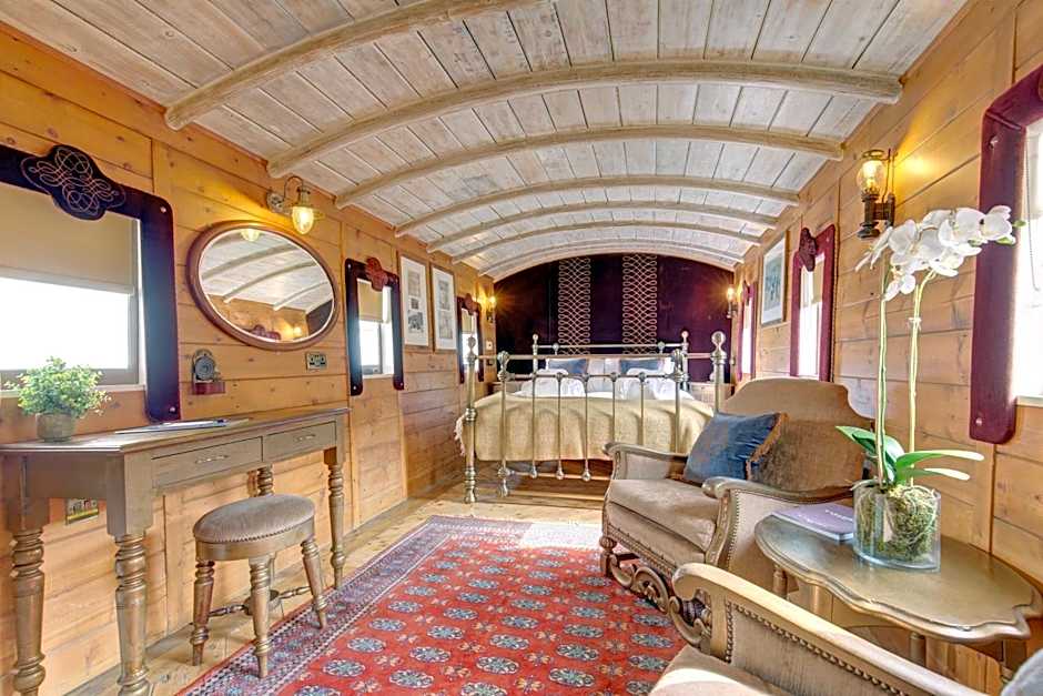 The Railway Hotel by Barefoot Retreats