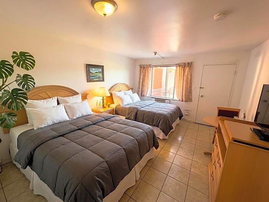 6267 Persepolis Inn