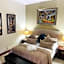 Casa Flora Guesthouse
