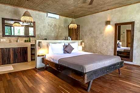 King Room with Balcony