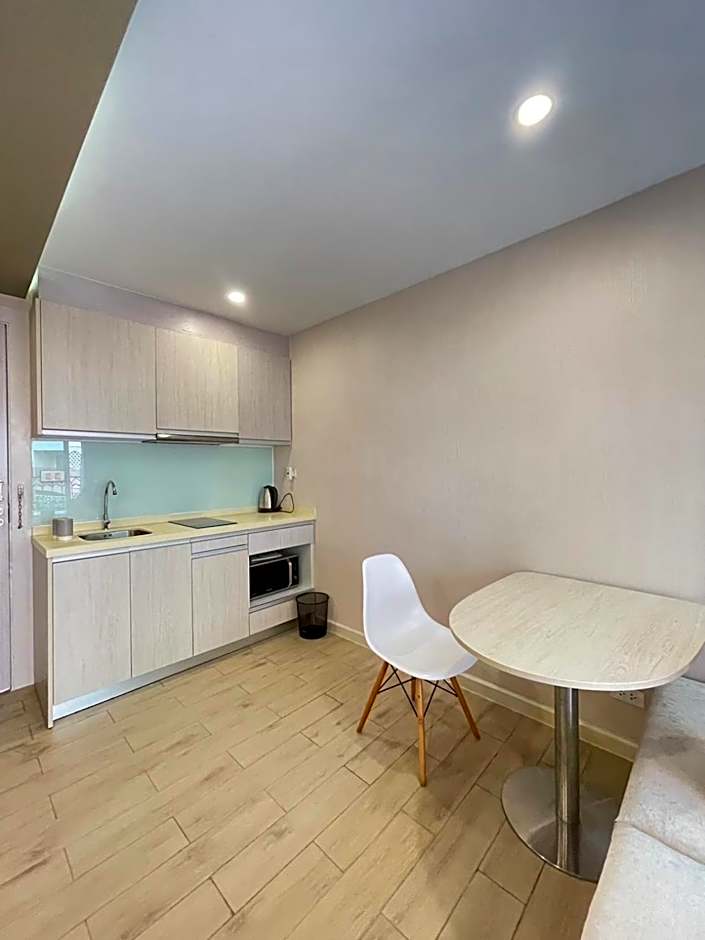 Seven Seas Pattaya by nty