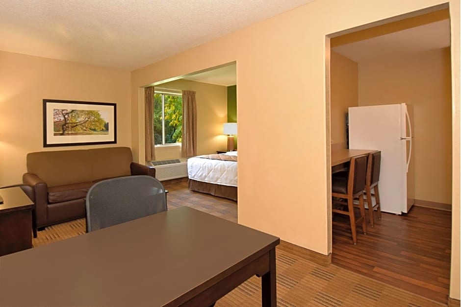 Extended Stay America Suites - Cleveland - Westlake