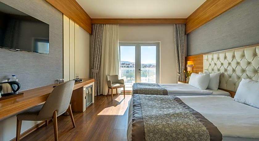 Parion Hotel