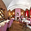 Aria Hotel Budapest by Library Hotel Collection
