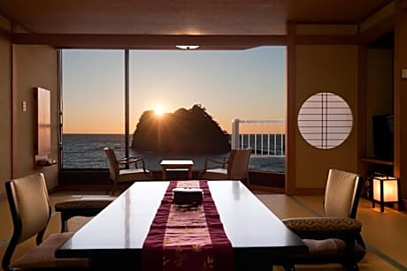 Japanese-Style Deluxe Room with Open-Air Bath