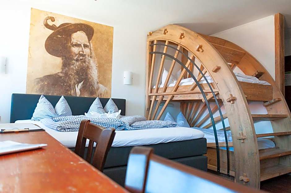 Photo 1 of 6 of Junior Suite