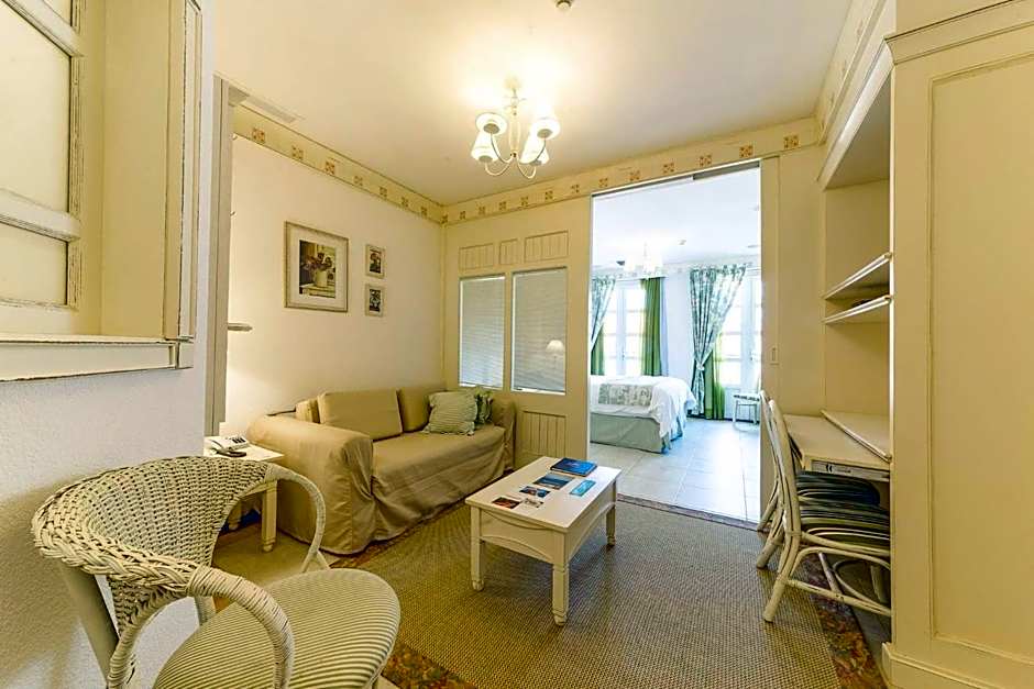 Comfortable Studios at IL Campanario Resort ILCJR