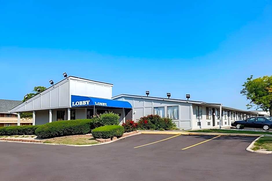 Travelodge by Wyndham Holland/Toledo