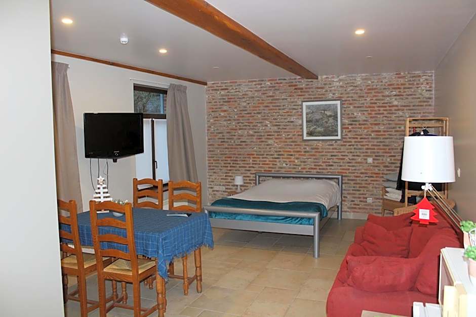 Saffels Nest 33