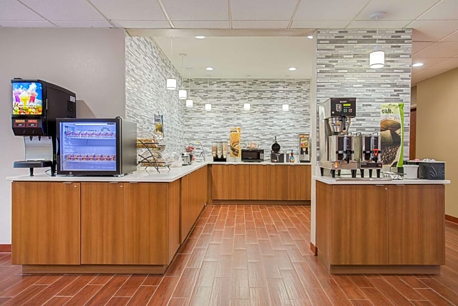 Microtel Inn & Suites by Wyndham Walterboro