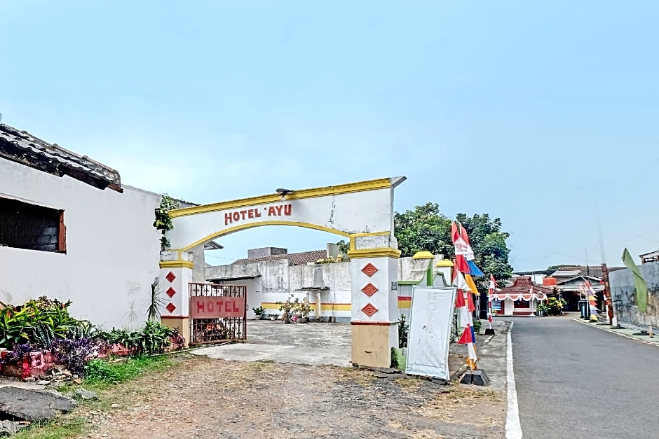 SPOT ON 92983 Hotel Ayu