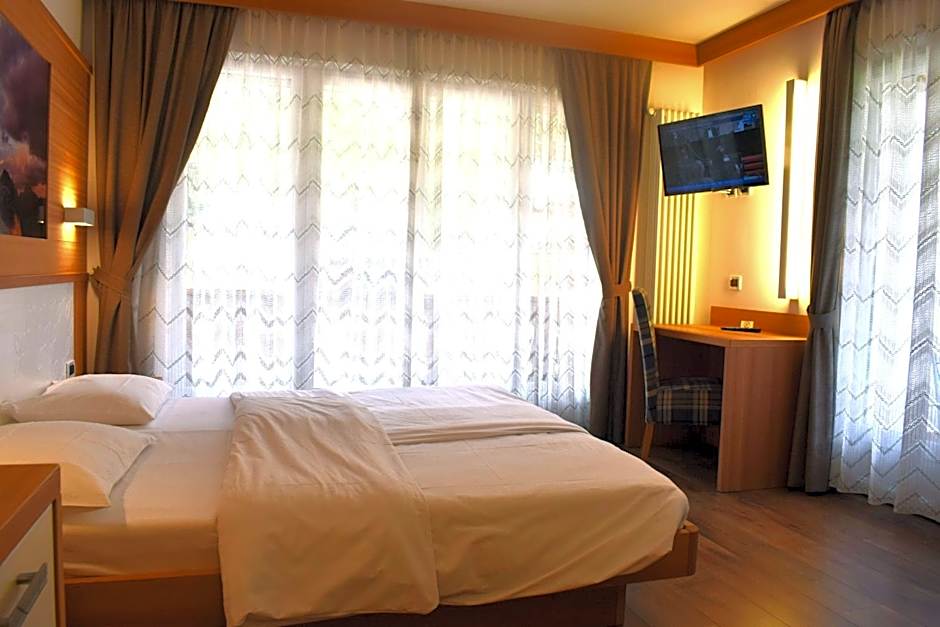 Hotel Crepes de Sela