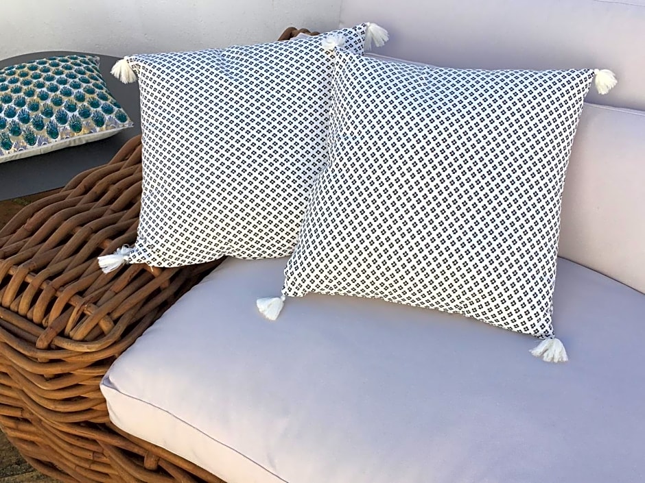 VILLA DE LA LUZ Luxury Guesthouse