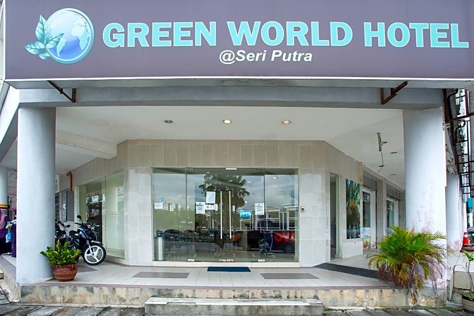 OYO 89966 Green World Hotel @ Seri Putra