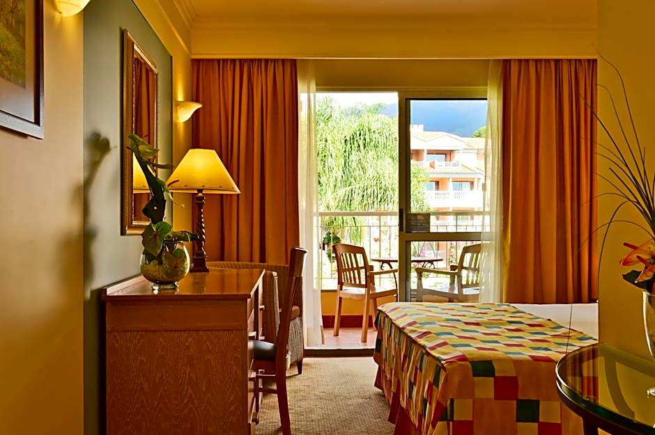 Pestana Miramar Garden & Ocean Hotel