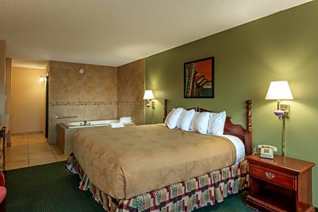 King Room with Jacuzzi Select- Ground Level