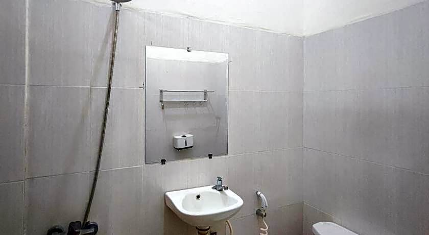 RedDoorz @ Tanakatto Homestay Waikabubak