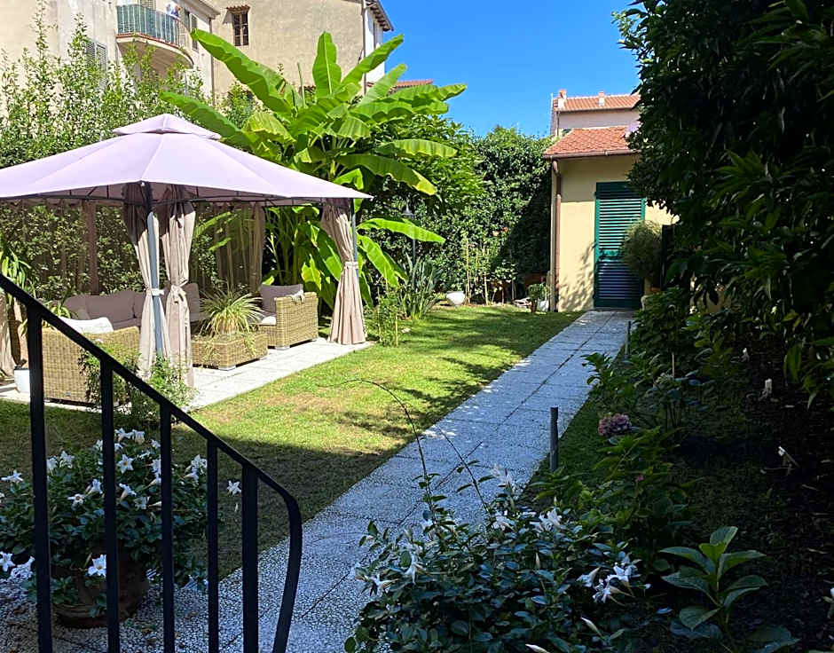 Palazzo Cini Luxury Rooms in Pisa