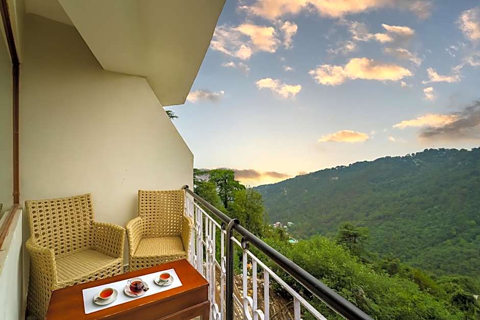 Tripli Hotels M & Resort