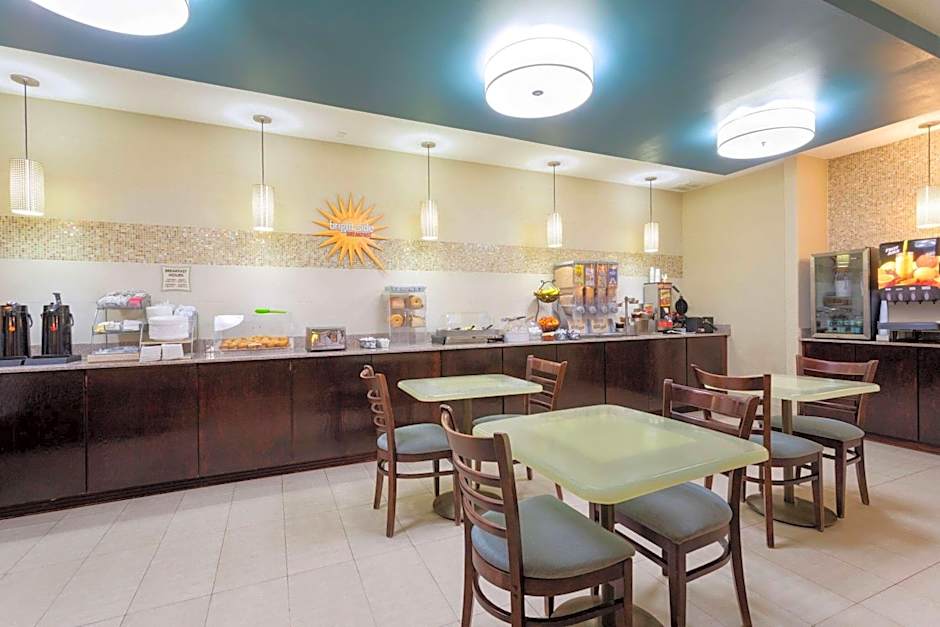 Baymont by Wyndham Henderson-Northeast Denver