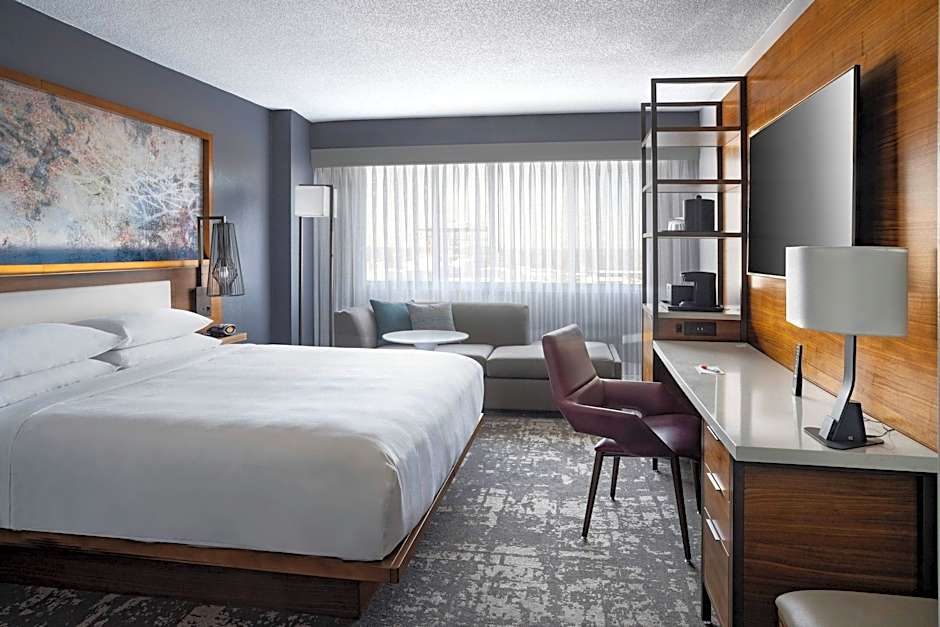 Photo 1 of 10 of 1 King Bed Guestroom