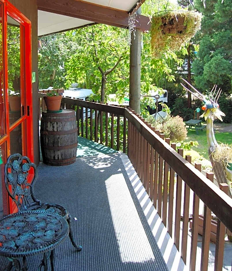 Queenstown Holiday Park Creeksyde