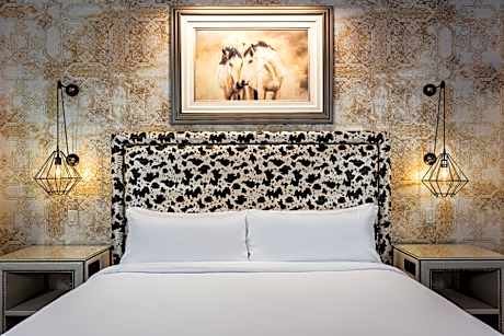 Premium Quadruple Room