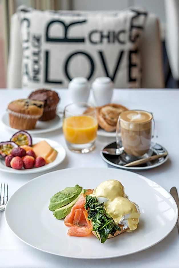 The Carrington Hotel