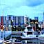 City Harbour Apartments