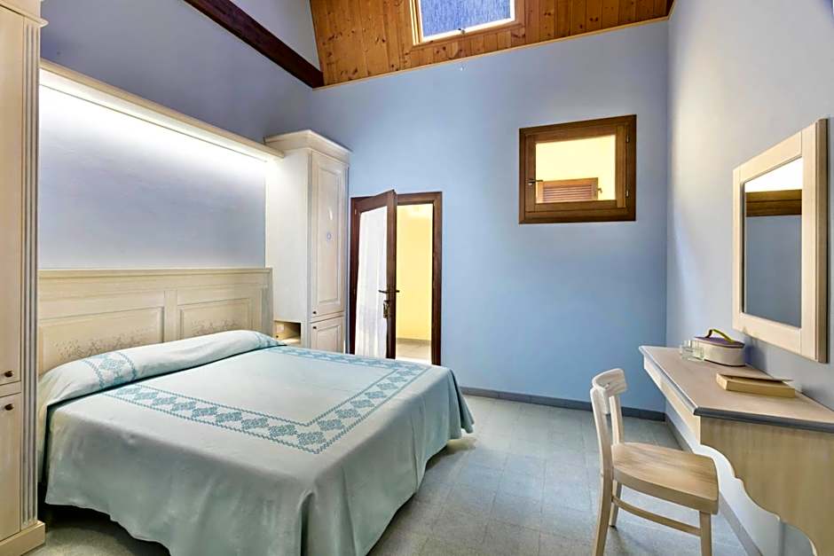 Residence with private beach in Bosa Marina just 100 meters from the sea