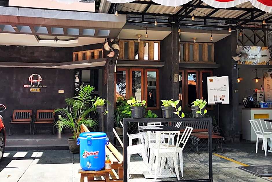 Dinnar Homestay Gayungan Syariah RedPartner