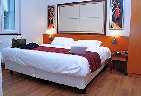 SINGLE STANDARD ROOM