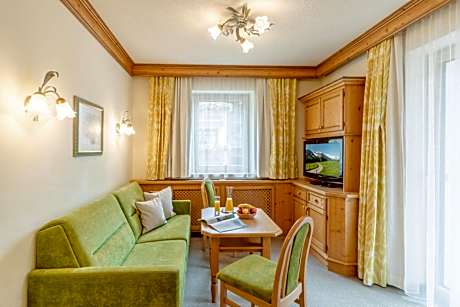 Family Room with Shower