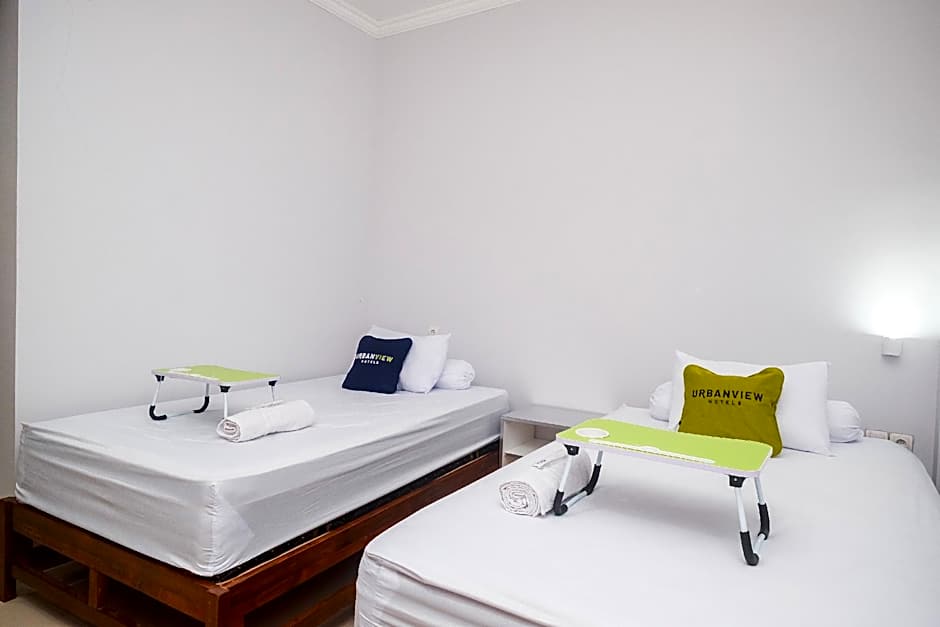 Urbanview Syariah Loji Arum Stasiun Klaten by RedDoorz