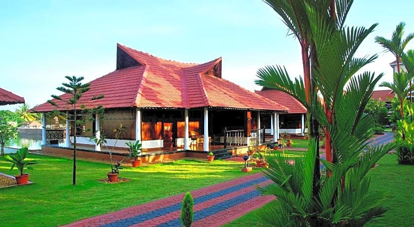 Sterling Lake Palace Alleppey