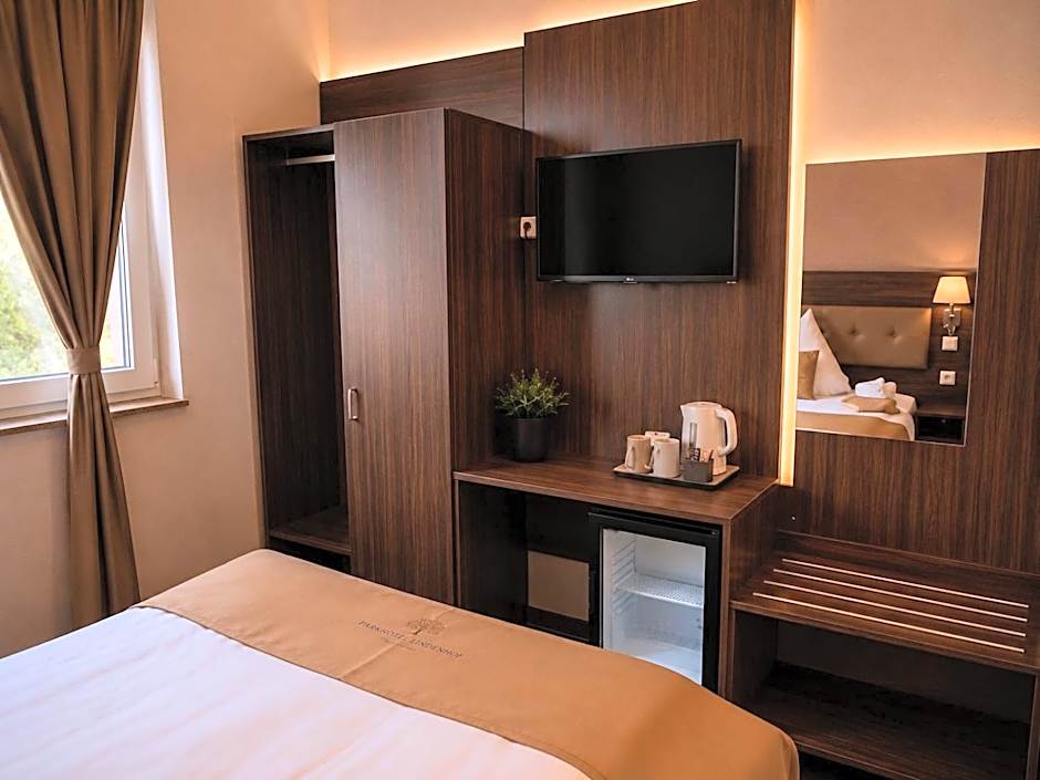 Hotel Pasa Paradies KOSTENLOSE PARKPLÄTZE