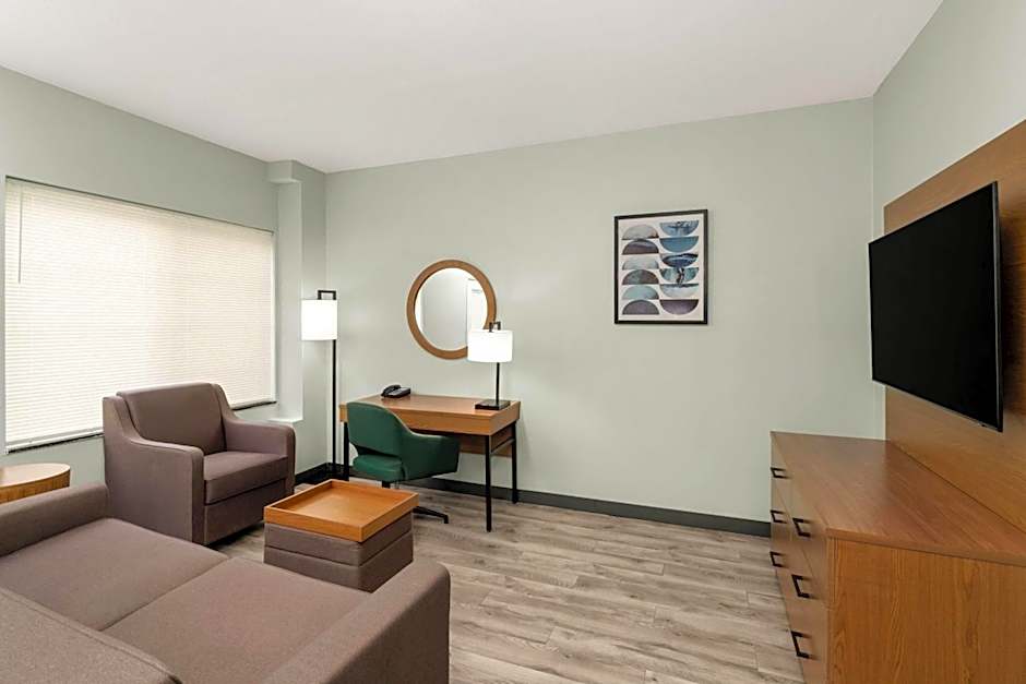 Wingate by Wyndham Mansfield OH